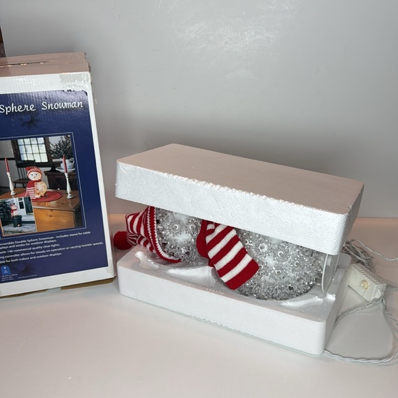 Bethlehem Lighting Double sphere light up snowman - Picture 11 of 11